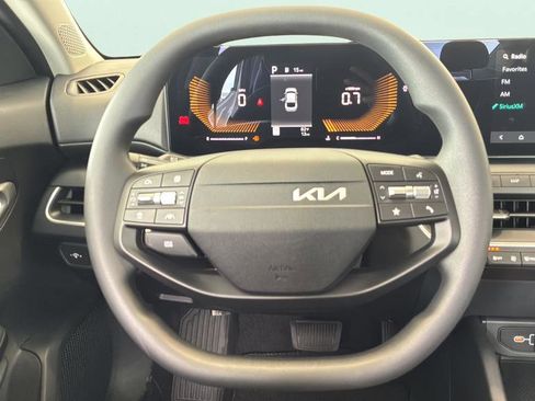 New 2026 Kia K4 FWD image 27