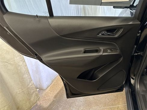 Certified 2024 Chevrolet Equinox RS image 22