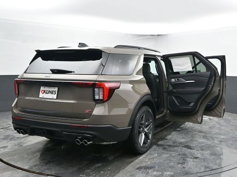 New 2026 Ford Explorer ST w/ Sun And Sound Package image 77