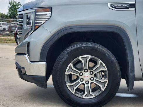Used 2025 GMC Sierra 1500 SLT RWD image 8