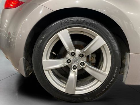 Used 2009 Nissan 370Z Touring w/ Aerodynamics Pkg image 16