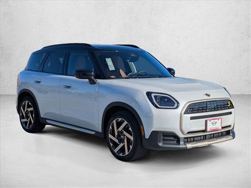 New 2025 MINI Cooper Countryman SE image 7