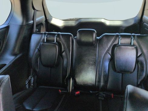 Used 2024 Chrysler Pacifica Limited FWD image 34