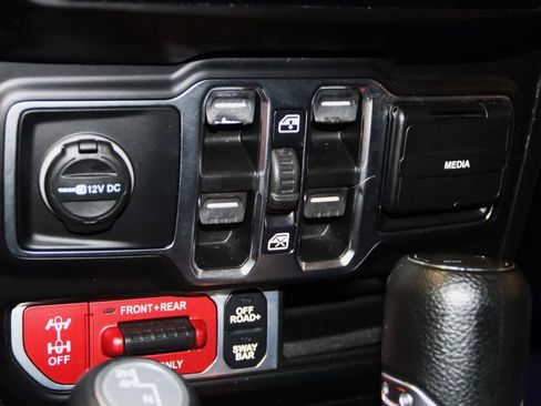 Used 2021 Jeep Wrangler Unlimited Rubicon image 47