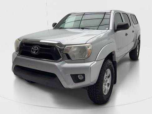 Used 2013 Toyota Tacoma PreRunner w/ TRD Off-Road Pkg RWD image 4