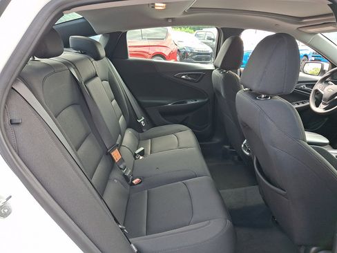 Used 2023 Chevrolet Malibu LT FWD image 15