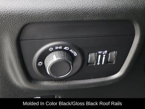 Used 2022 Jeep Grand Cherokee L Laredo AWD/4WD image 23