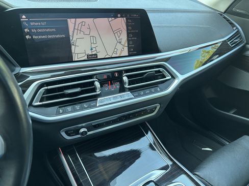 Used 2019 BMW X7 xDrive50i w/ Premium Package AWD/4WD image 11