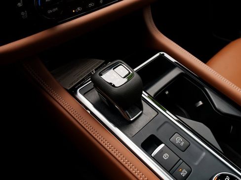 New 2025 Nissan Pathfinder Platinum image 19