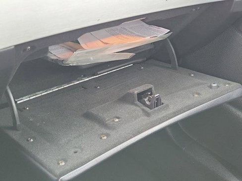 Used 2003 Ford Thunderbird Deluxe image 27