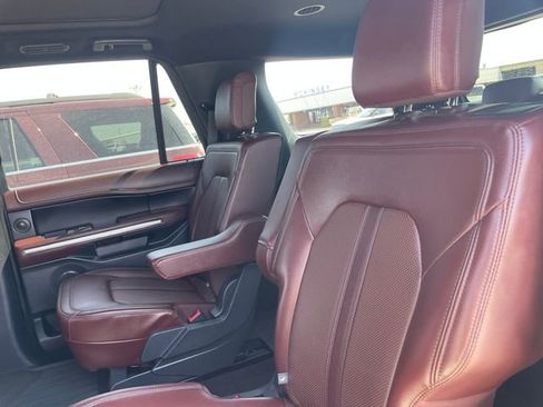 Used 2023 Ford Expedition Limited RWD image 18