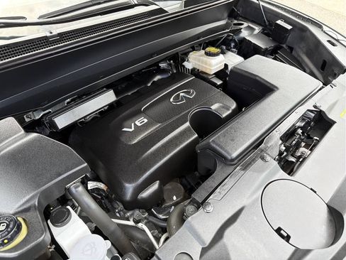 Used 2018 INFINITI QX60 Luxe w/ Deluxe Technology Package AWD/4WD image 16