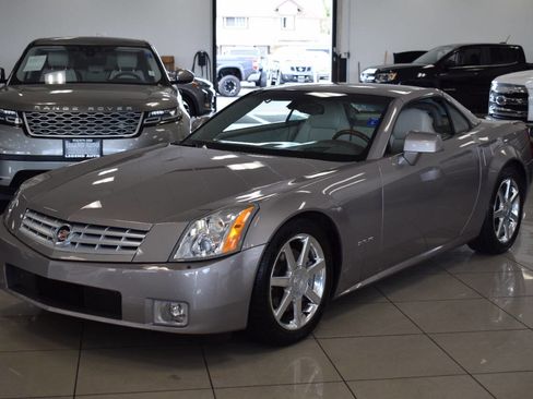 Used 2005 Cadillac XLR image 5