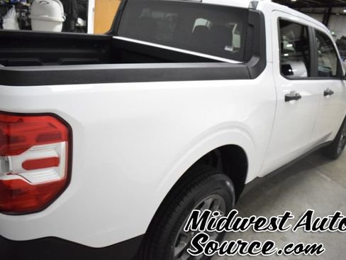 Used 2022 Ford Maverick XLT FWD image 4