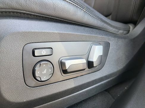 Used 2022 BMW X5 sDrive40i image 10