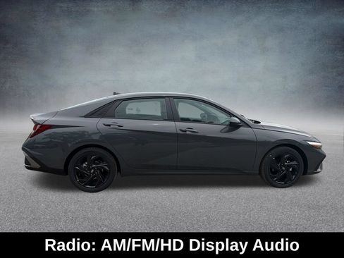 Used 2026 Hyundai Elantra Sport FWD image 7