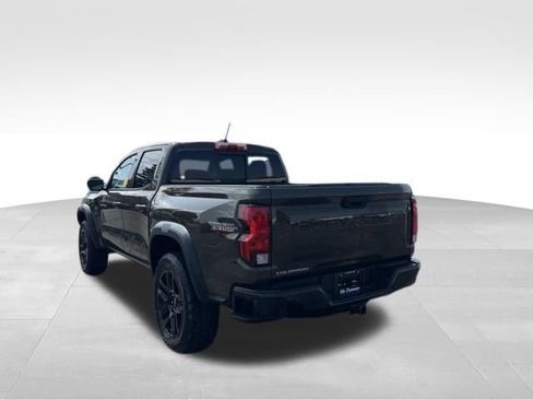 Used 2024 Chevrolet Colorado Trail Boss w/ Technology Package AWD/4WD image 3