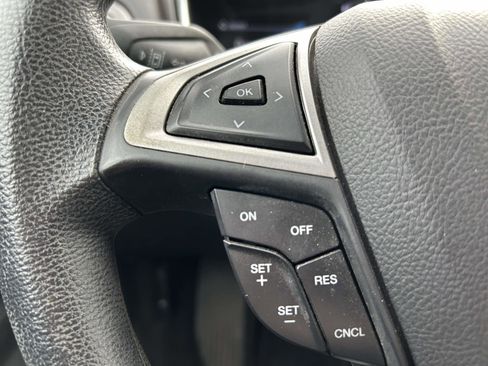 Used 2020 Ford Fusion SE FWD image 20