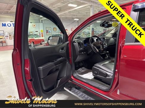 Used 2017 GMC Canyon SLT w/ Driver Alert Package image 11