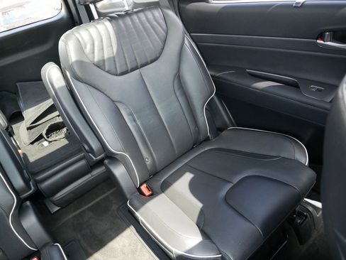 Certified 2023 Hyundai Palisade Limited image 14