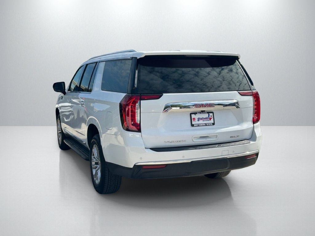 Used 2023 GMC Yukon XL SLT AWD/4WD image 7
