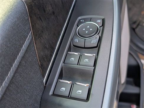 Used 2022 Ford F150 Lariat w/ Equipment Group 502A High image 11