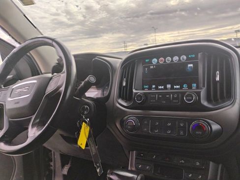 Used 2018 GMC Canyon All Terrain w/ Trailering Package image 15