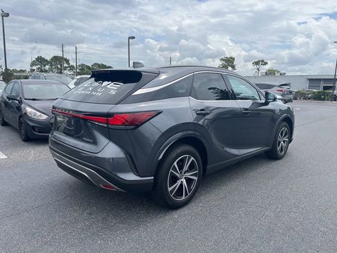Used 2025 Lexus RX 350 Premium w/ Accessory Package (Z1) FWD image 6