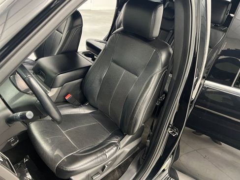 Used 2018 Ford Expedition XLT w/ Equipment Group 201A image 9