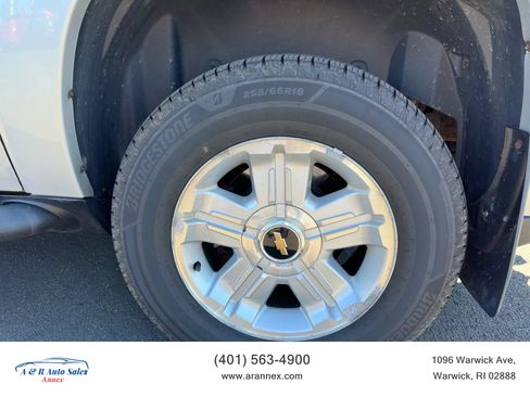 Used 2010 Chevrolet Avalanche LT w/ Luxury Package image 25