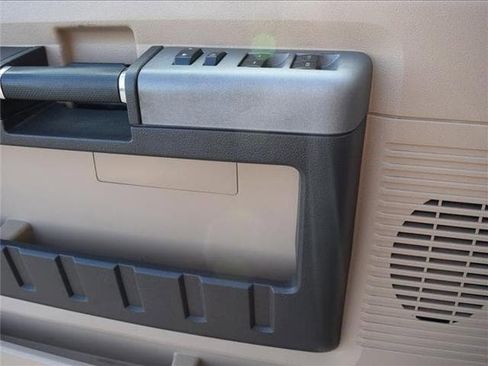 Used 2016 Ford F350 Lariat w/ Chrome Package image 23