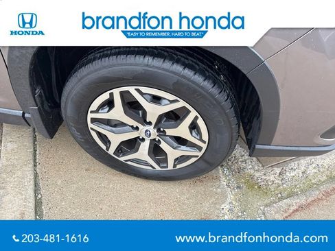 Used 2024 Subaru Forester Premium AWD/4WD image 32