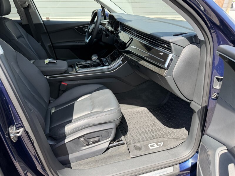 Used 2022 Audi Q7 3.0T Premium Plus AWD/4WD image 34