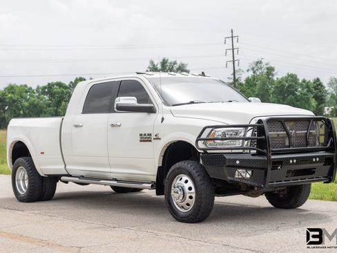 Used 2018 RAM 3500 Laramie image 7