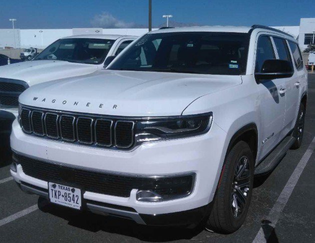 Used 2023 Jeep Wagoneer L Series II AWD/4WD image 1