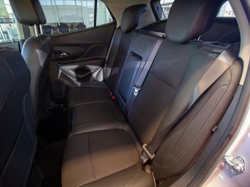 Used 2022 Buick Encore Preferred w/ Safety Package image 16