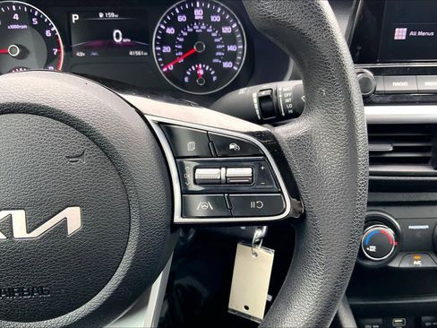 Used 2022 Kia Forte LXS image 23