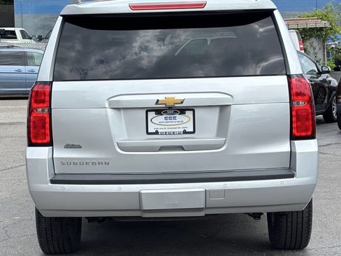 Used 2020 Chevrolet Suburban LT AWD/4WD image 7