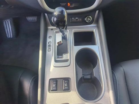 Used 2024 Nissan Murano SL image 11