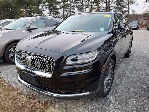 Used 2023 Lincoln Nautilus Reserve w/ Cargo Utility Package image 3