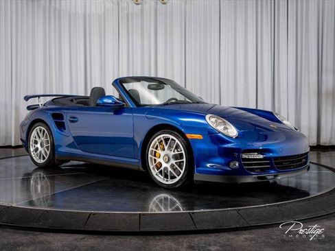 Used 2011 Porsche 911 4 Cabriolet AWD/4WD image 24