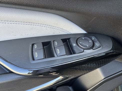 New 2026 Chevrolet Trax LT w/ Driver Confidence Package image 12