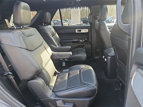 Used 2024 Ford Explorer ST w/ Equipment Group 401A image 28