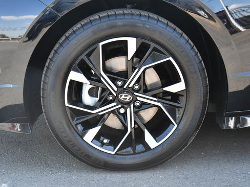 Used 2024 Hyundai Sonata SEL image 12