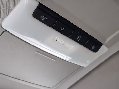Used 2022 Nissan Pathfinder S FWD image 15