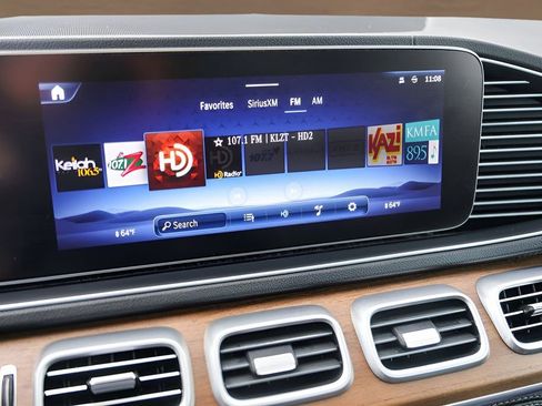 Used 2024 Mercedes-Benz GLS 580 4MATIC image 15