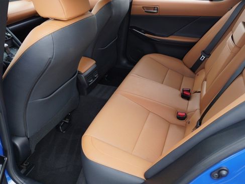 Certified 2024 Lexus IS 300 w/ Comfort Package RWD image 32