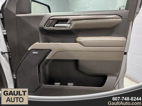 Used 2024 Chevrolet Silverado 1500 ZR2 image 17