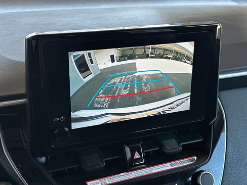 Used 2025 Toyota Corolla LE FWD image 16