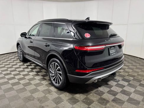 New 2026 Lincoln Corsair Premiere image 3